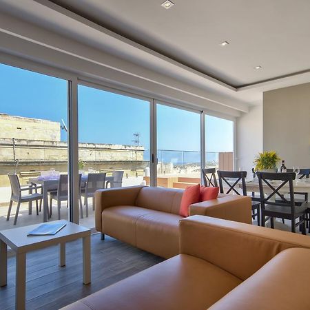 Valletta Luxe 3-Bedroom Duplex Penthouse With Sea View Terrace And Jacuzzi Valeta Exterior foto