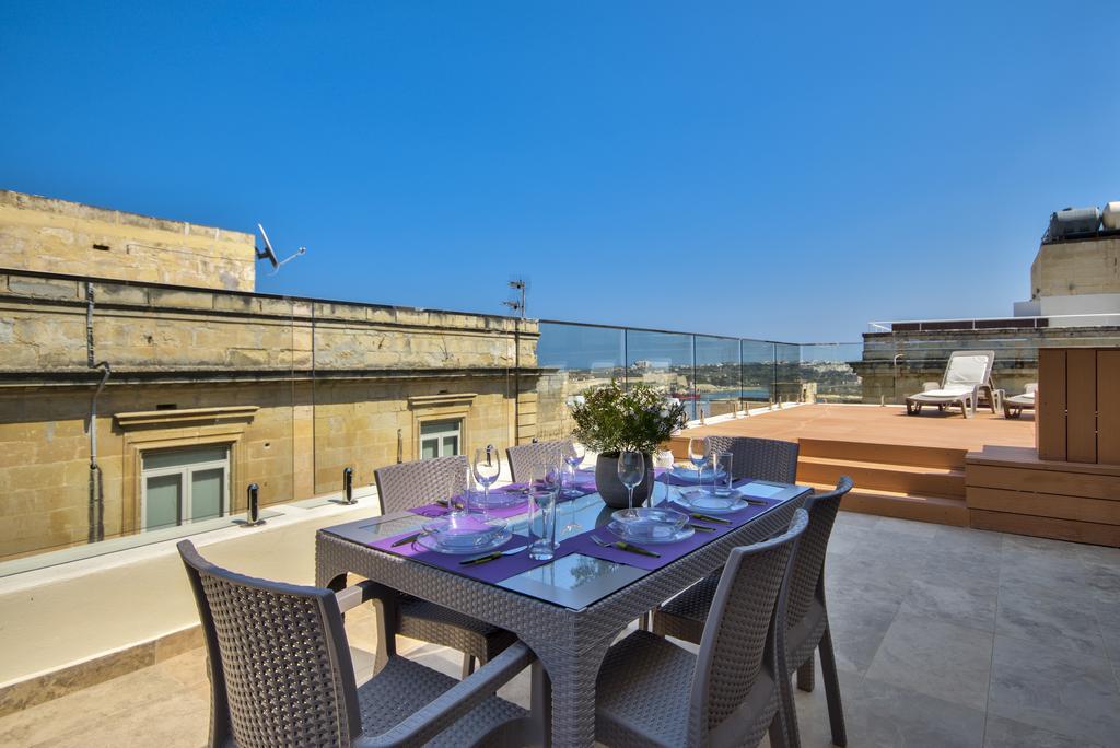 Valletta Luxe 3-Bedroom Duplex Penthouse With Sea View Terrace And Jacuzzi Valeta Exterior foto