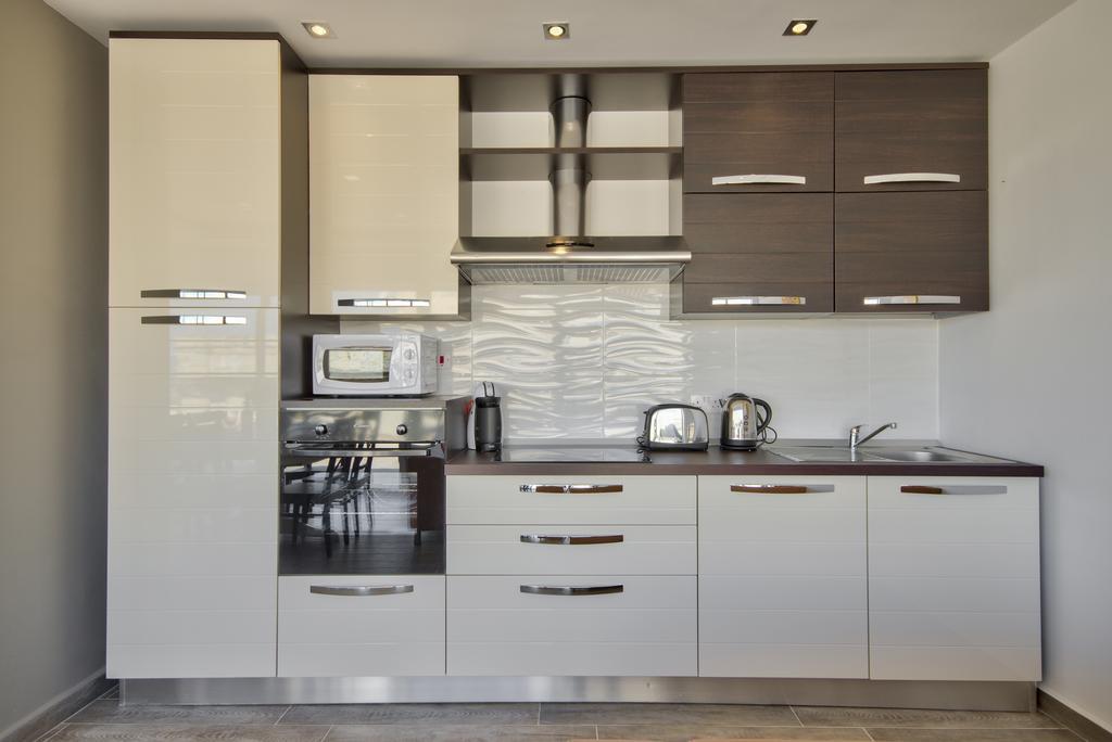 Valletta Luxe 3-Bedroom Duplex Penthouse With Sea View Terrace And Jacuzzi Valeta Exterior foto