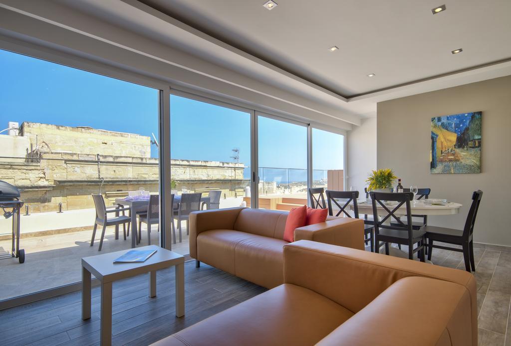 Valletta Luxe 3-Bedroom Duplex Penthouse With Sea View Terrace And Jacuzzi Valeta Exterior foto