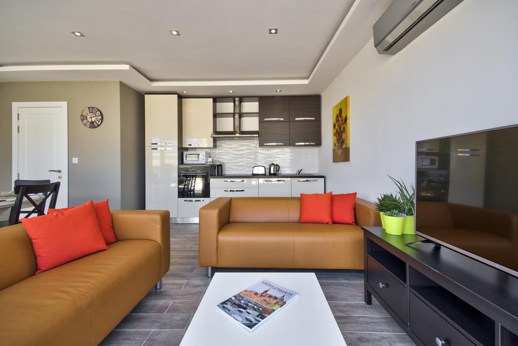 Valletta Luxe 3-Bedroom Duplex Penthouse With Sea View Terrace And Jacuzzi Valeta Exterior foto